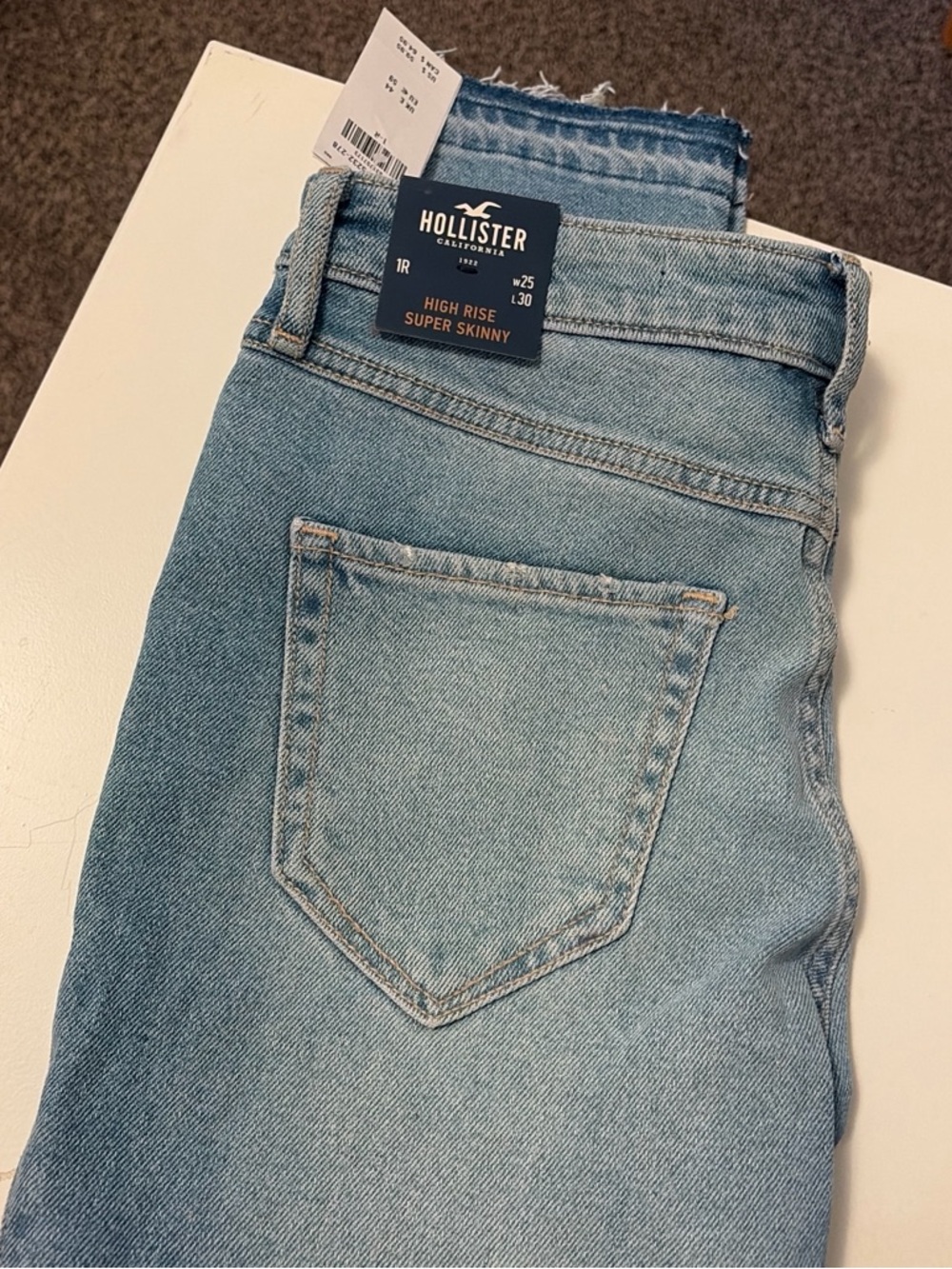 NWT Hollister High Rise Super Skinny Light Wash Jeans